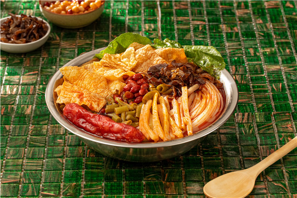 广式腊肠螺蛳粉